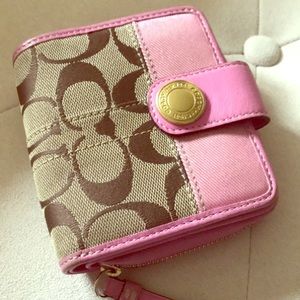 Authentic Signature Coach Wallet, pink/beige/brown